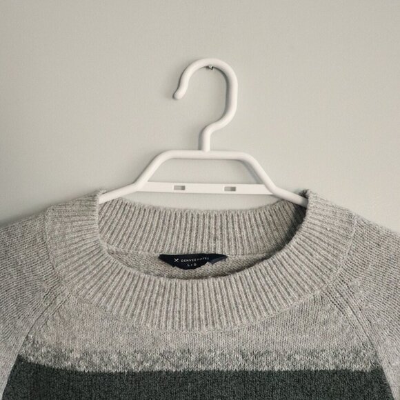 Denver Hayes Women's Sz Lrg Grey Striped Stretch Ribbed Crew Pullover‎ Sweater - Picture 4 of 12